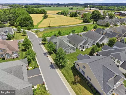 View/Area - 1063 Presidents Dr, Lititz, PA 17543 photo 4 of 4