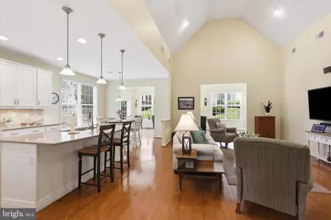 Entry Way - 1063 Presidents Dr, Lititz, PA 17543 photo 6 of 15