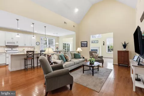 Entry Way - 1063 Presidents Dr, Lititz, PA 17543 photo 7 of 15