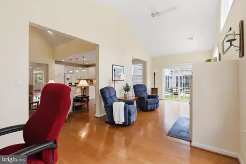 Entry Way - 1063 Presidents Dr, Lititz, PA 17543 photo 10 of 15