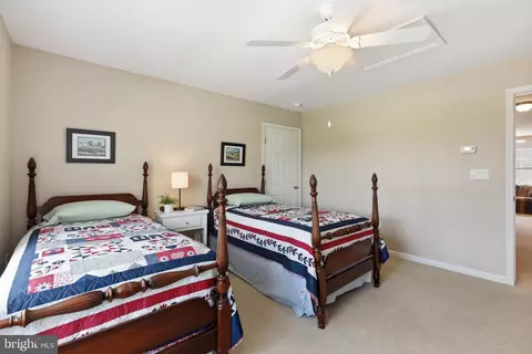 Bedroom - 1063 Presidents Dr, Lititz, PA 17543 photo 6 of 7