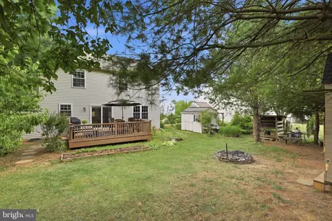 Exterior - 230 Cambridge Ln, Lititz, PA 17543 photo 8 of 13