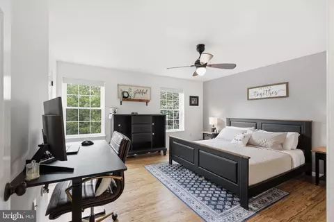 Bedroom - 230 Cambridge Ln, Lititz, PA 17543 photo 2 of 7