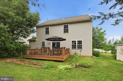 Exterior - 230 Cambridge Ln, Lititz, PA 17543 photo 7 of 13