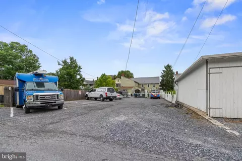 Exterior - 128 E Main St, Mount Joy, PA 17552 photo 1 of 3