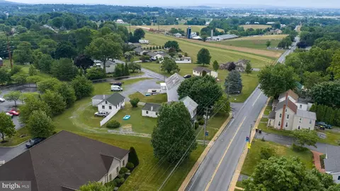 View/Area - 2167 2169 Main St, Lititz, PA 17543 photo 11 of 16
