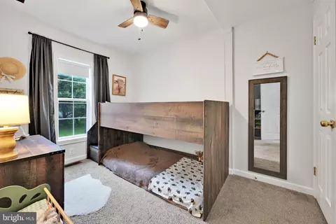 Bedroom - 403 W 28th Division Hwy, Lititz, PA 17543 photo 3 of 3