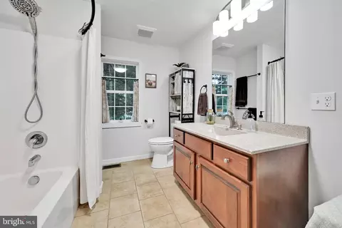Bath - 403 W 28th Division Hwy, Lititz, PA 17543 photo 1 of 2