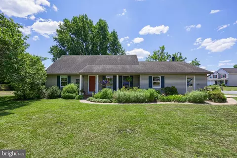 2202 Hershey Ave, East Petersburg, PA 17520