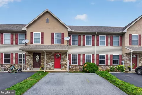 53 Perseverance Ln, Ephrata, PA 17522