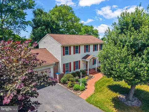 912 Jade Ave, Lancaster, PA 17601