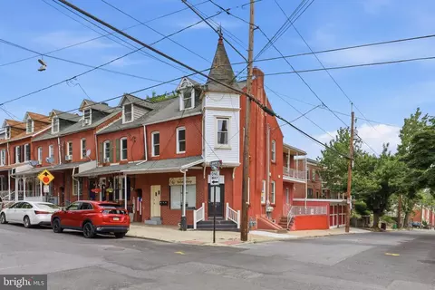 121 Laurel St, Lancaster, PA 17603