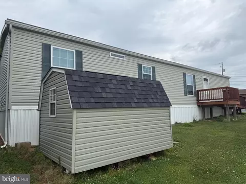 278 Pfautz Hill Rd, Stevens, PA 17578
