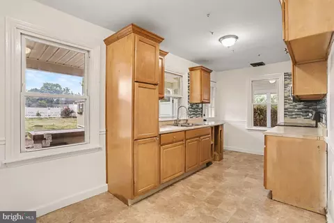 Kitchen - 237 Noble St, Lititz, PA 17543 photo 1 of 3