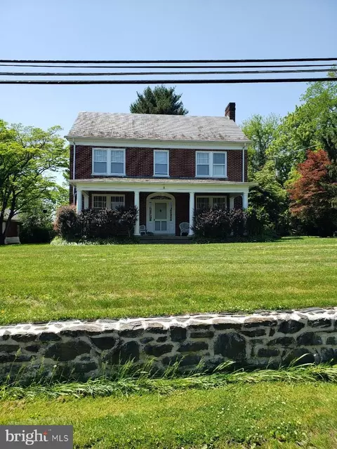 2 Hoover Rd, Lancaster, PA 17603