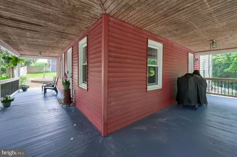 Exterior - 1150 Clay Rd, Lititz, PA 17543 photo 11 of 18