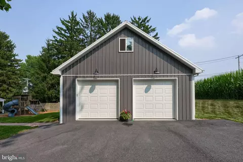 Exterior - 1150 Clay Rd, Lititz, PA 17543 photo 17 of 18