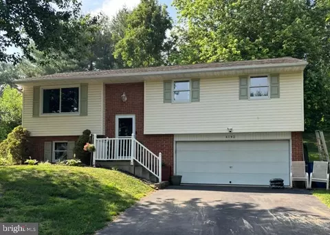 4142 Magnolia Dr, Mount Joy, PA 17552