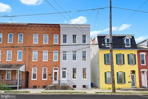 566 Walnut, Columbia, PA 17512