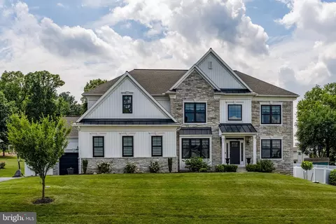 331 Cardinal Ct, East Earl, PA 17519
