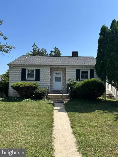 617 W Main St, Mount Joy, PA 17552