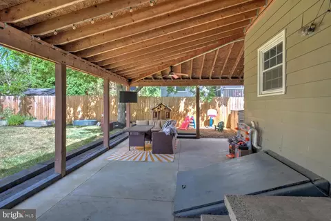 Exterior - 508 Spring Ave, Lititz, PA 17543 photo 6 of 7