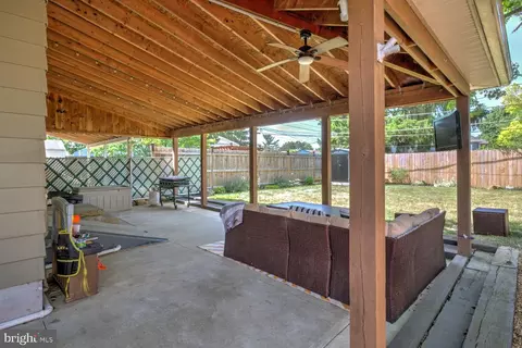 Exterior - 508 Spring Ave, Lititz, PA 17543 photo 5 of 7