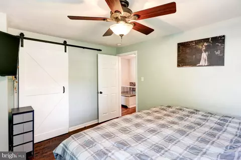 Bedroom - 508 Spring Ave, Lititz, PA 17543 photo 2 of 4
