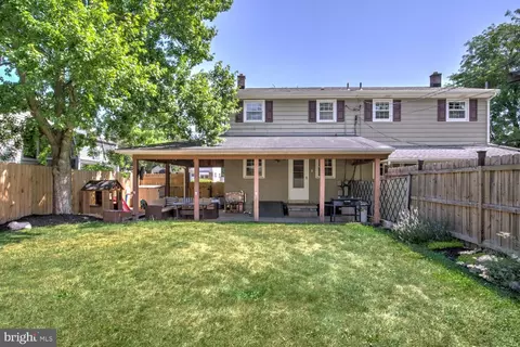 Exterior - 508 Spring Ave, Lititz, PA 17543 photo 2 of 7
