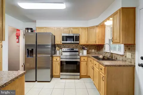 Kitchen - 508 Spring Ave, Lititz, PA 17543 photo 1 of 5