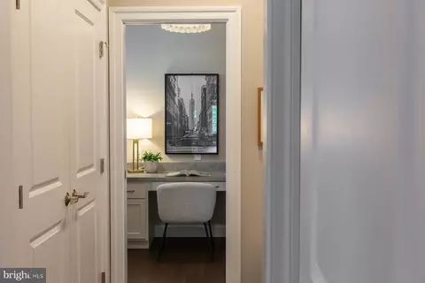 Entry Way - 425 E Delp Rd, Lancaster, PA 17601 photo 17 of 29