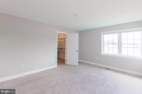 Bedroom - 425 E Delp Rd, Lancaster, PA 17601 photo 10 of 13