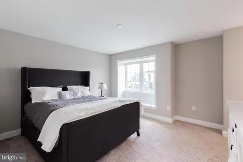 Bedroom - 425 E Delp Rd, Lancaster, PA 17601 photo 6 of 13