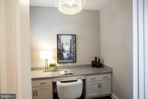 Entry Way - 425 E Delp Rd, Lancaster, PA 17601 photo 15 of 29