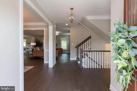 Entry Way - 425 E Delp Rd, Lancaster, PA 17601 photo 12 of 29
