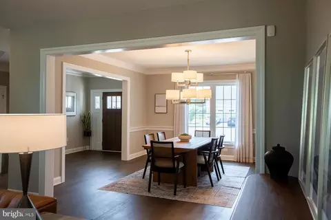 Entry Way - 425 E Delp Rd, Lancaster, PA 17601 photo 13 of 29