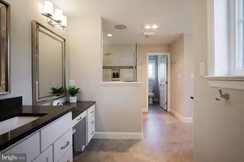 Entry Way - 425 E Delp Rd, Lancaster, PA 17601 photo 23 of 29