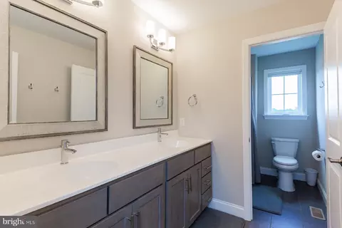 Entry Way - 425 E Delp Rd, Lancaster, PA 17601 photo 25 of 29