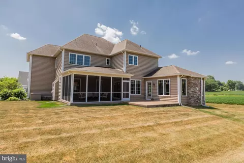 Exterior - 425 E Delp Rd, Lancaster, PA 17601 photo 17 of 17