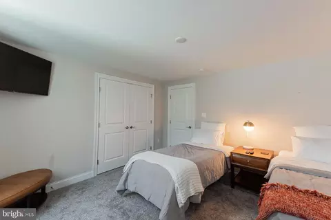 Bedroom - 425 E Delp Rd, Lancaster, PA 17601 photo 13 of 13