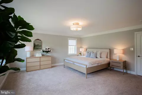 Bedroom - 425 E Delp Rd, Lancaster, PA 17601 photo 1 of 13
