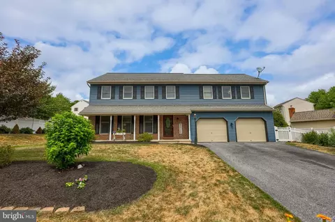 Exterior - 323 Knights Bridge Way, Lititz, PA 17543 photo 6 of 9