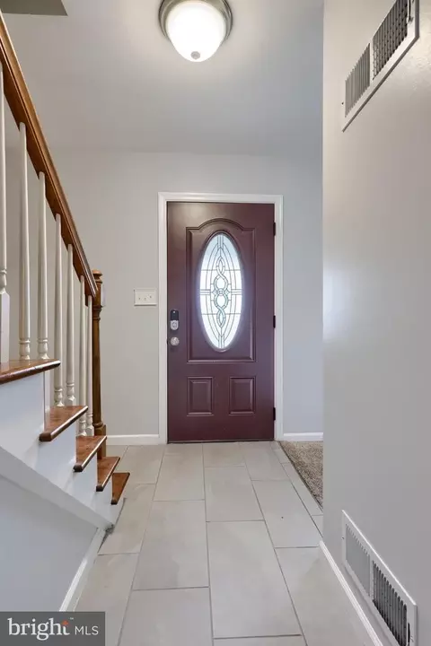 Entry Way - 323 Knights Bridge Way, Lititz, PA 17543 photo 2 of 6