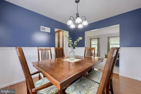 Dining - 323 Knights Bridge Way, Lititz, PA 17543 photo 3 of 5