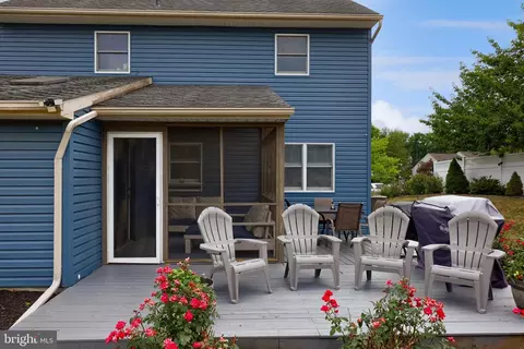 Exterior - 323 Knights Bridge Way, Lititz, PA 17543 photo 3 of 9