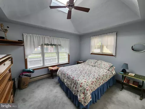 Bedroom - 341 N Broad St, Lititz, PA 17543 photo 1 of 2