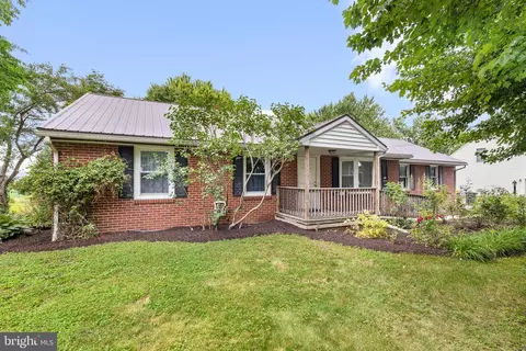 Exterior - 1230 Orchard Rd, Lititz, PA 17543 photo 1 of 3