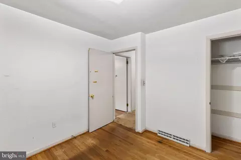 Bedroom - 1230 Orchard Rd, Lititz, PA 17543 photo 3 of 3