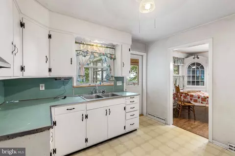 Kitchen - 1230 Orchard Rd, Lititz, PA 17543 photo 1 of 2