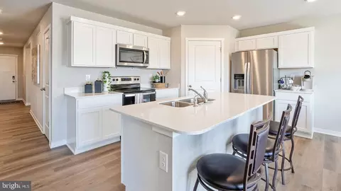 205 Lindsey Dr, Columbia, PA 17512